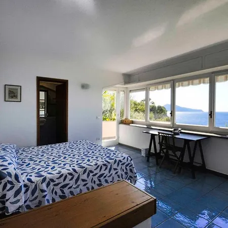 Casa Leyla Holiday home *
